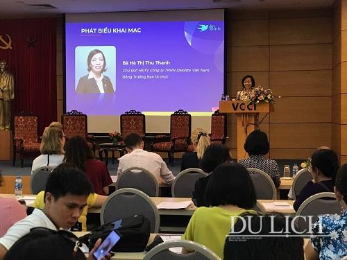 Bà Hà Thị Thu Thanh - Chủ tịch Hội đồng thành viên Deloitte Việt Nam, kiêm Chủ tịch Hội đồng Quản trị CSIP phát biểu tại họp báo